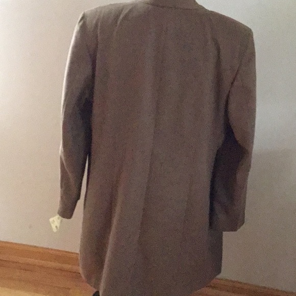 Midweight coat - Picture 4 of 9